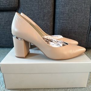 1 State beige heels